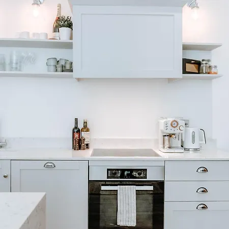 Dragon Parade - * Harrogate